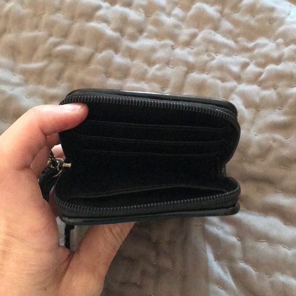 Coach wristlet - Picture 3 of 5